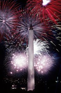 Feuerwerk zum Independence Day am Washington Monument